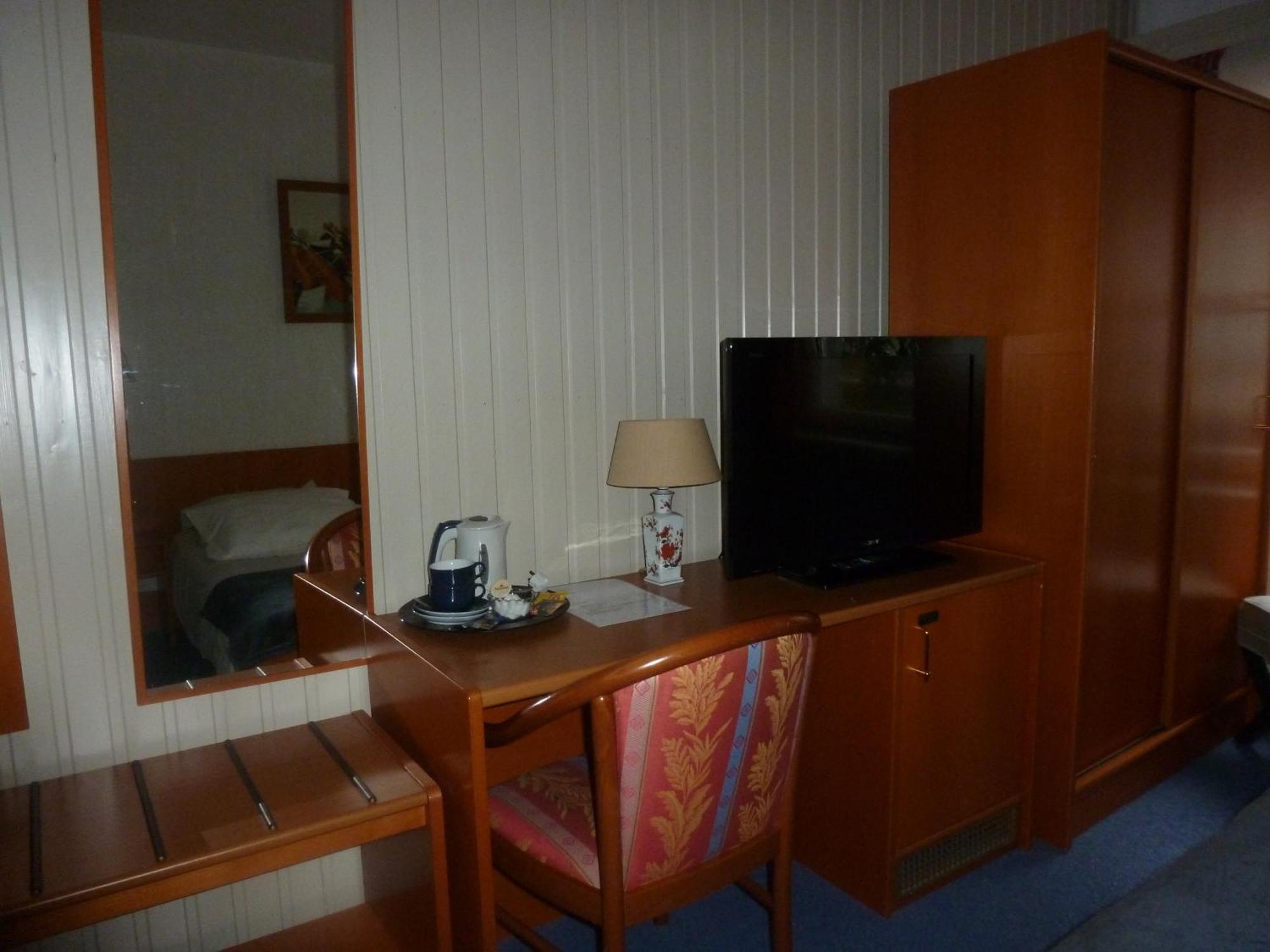Hotel 'T Hert Genk Bagian luar foto